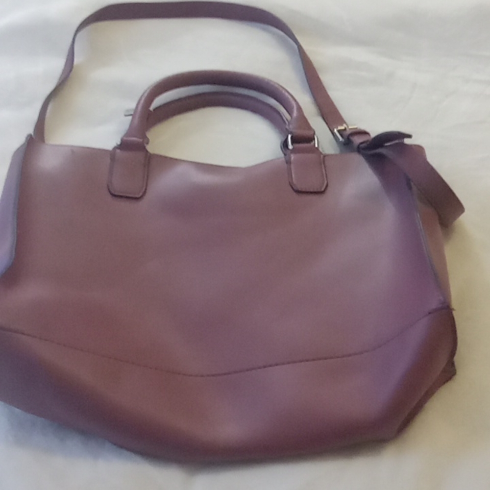 Kenneth Cole Reaction Purse - Picture 3 of 4